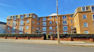 DIRECT SEA VIEWS - Ocean View, Walton-on-the-Naze, Essex