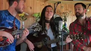 The Cabin Sessions - Lindsay Lou - Southland chords