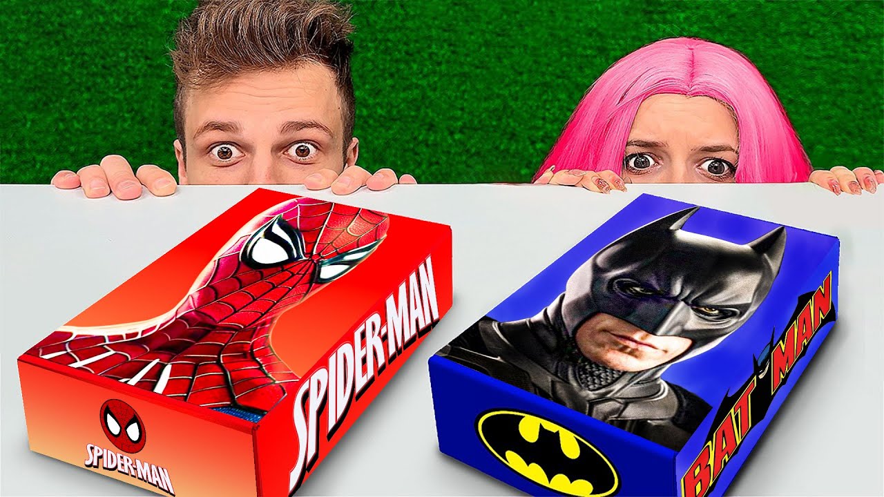 DO NOT OPEN THE LEGO SET WITH SUPERHEROES AT 3 AM!!