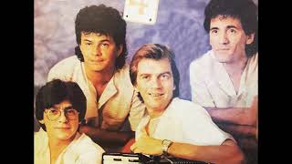 Video thumbnail of "LOS 4 ASES - A TODO RITMO (1988)"