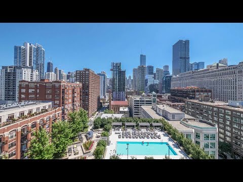A spacious east-view 1-bedroom at River North's Hubbard Place