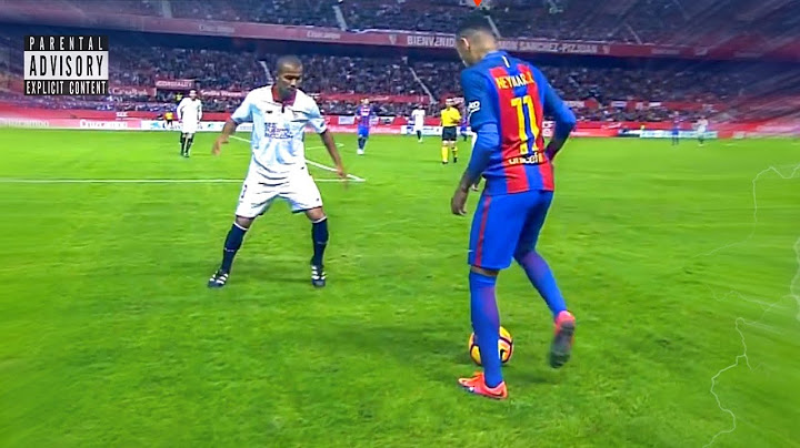 Neymar invents dribbling never seen in football!