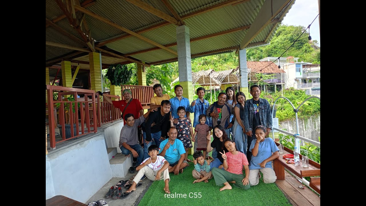 JALAN - JALAN KE PANTAI KLATHAK BERSAMA TUKANG MUSHOLA KHALILULLAH RT.1 RW.3 KARANGWARU TULUNGAGUNG