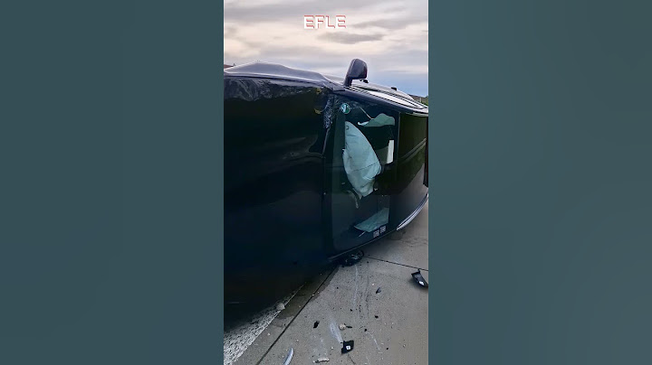 ❌️BMW CRASH auf Autobahn🛑Notrufsäule weggerissen🆘️