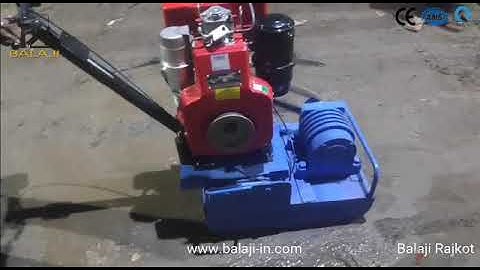 Earth compactor with diesel engine