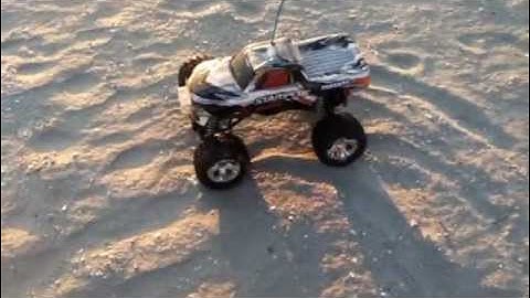 Traxxas Stampede Beach Bash