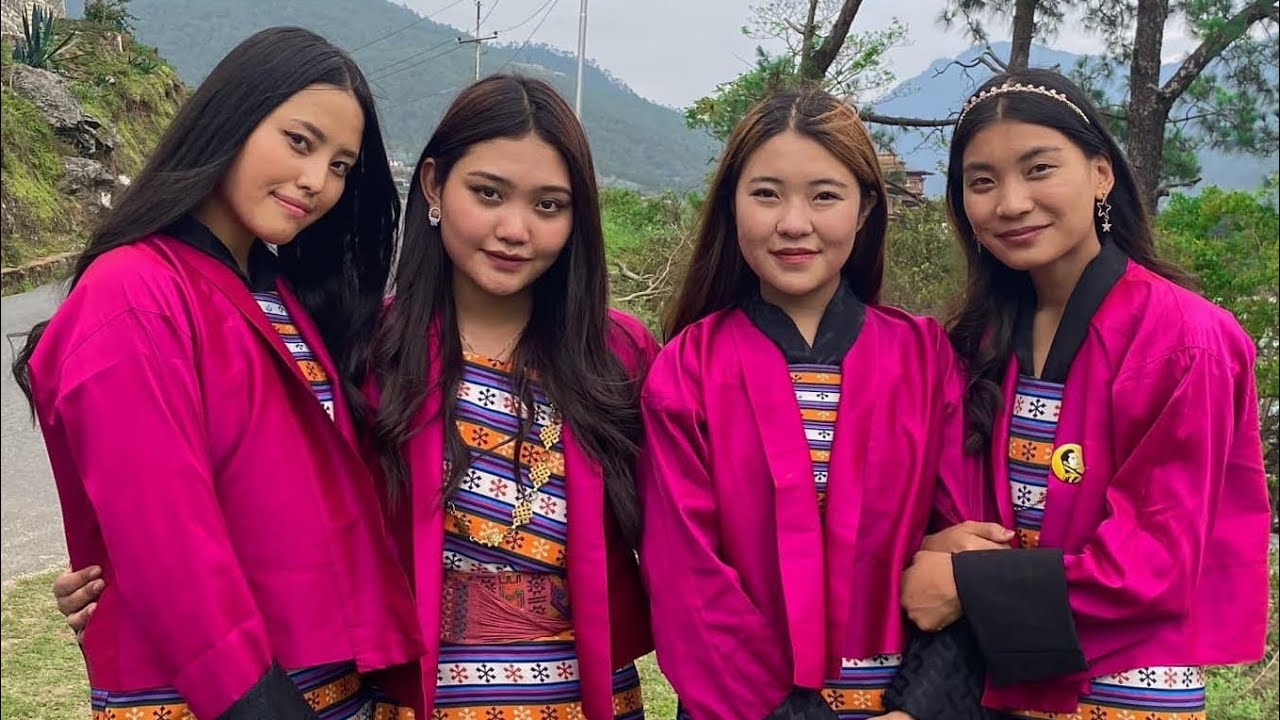 Druk Yoe Bum Girls Bhutan Dance Bhutanese Girls Latest Bhutanese Dance Bhutan Youtube