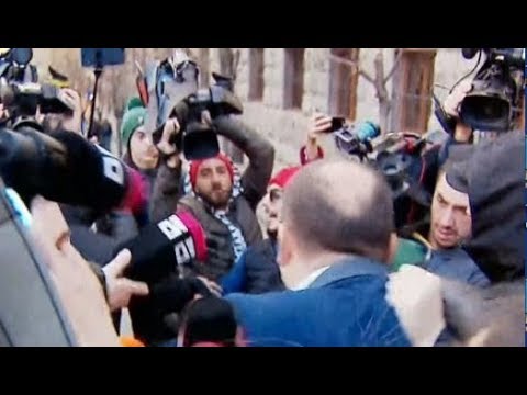 რა ხდებოდა დილიდან პიკეტირებულ პარლამენტთან