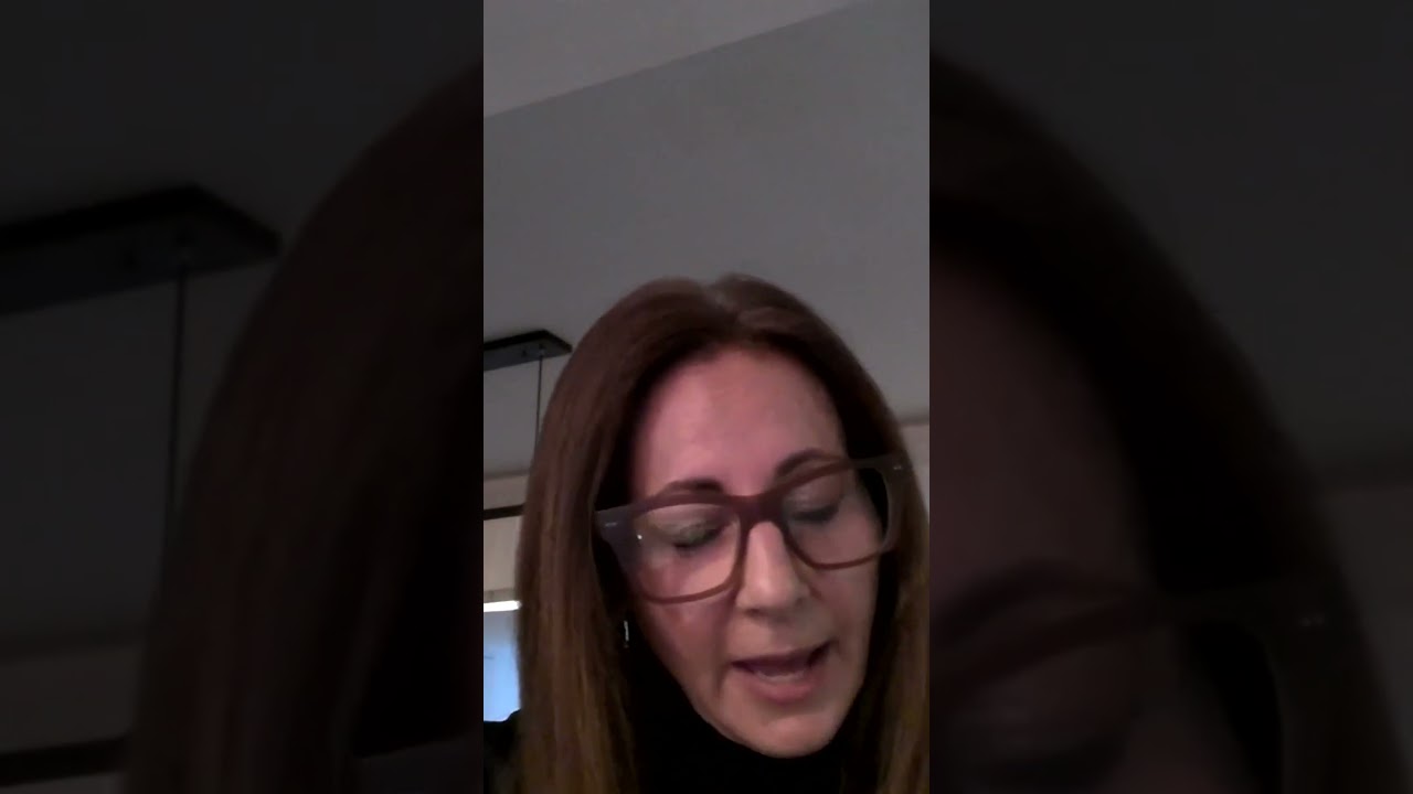 House of Style memories! ✨ Diane recalls working with the iconic @Bjorkdriving around NYC