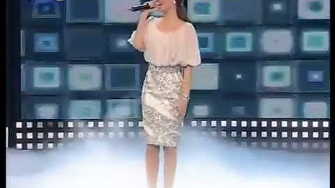 Nancy Ajram - Wana Bein Edik