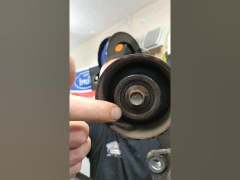 Diagnosing a failing belt tensioner pulley - YouTube