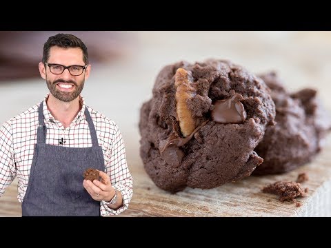 Video: Yuav Ua Li Cas Ua Peb Chocolates Chocolate Chip Cookies?