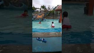 Kolam Renang The Mountain Kuningan Jabar