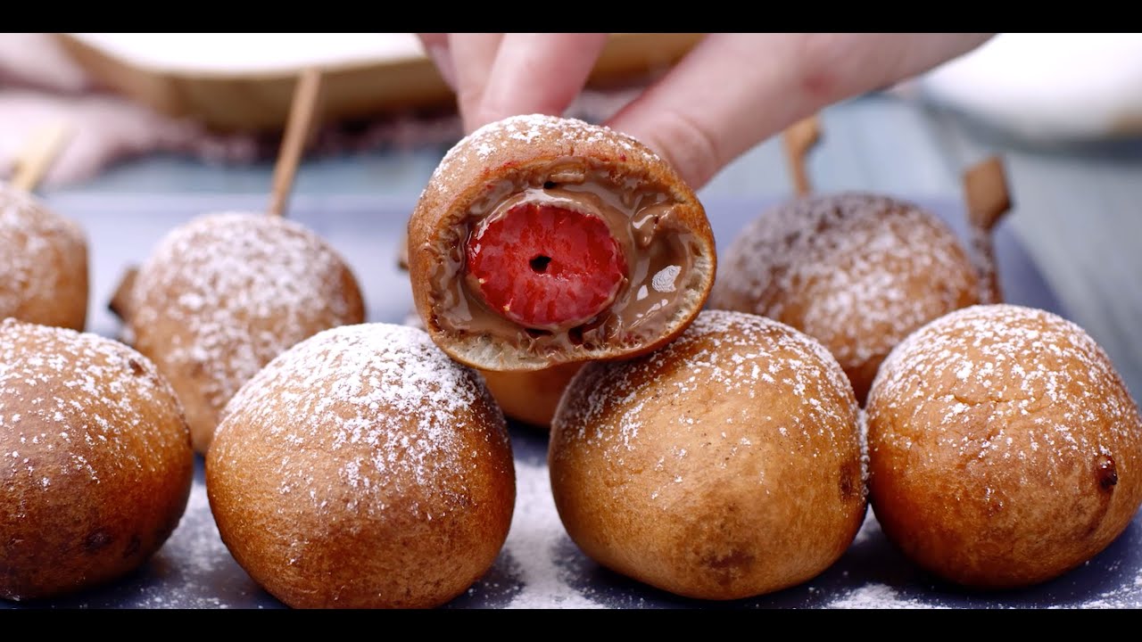 Deep fried strawberries with chocolate you can't miss this! YouTube