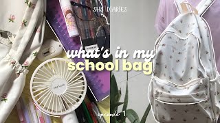what's in my school bag as a senior high school student