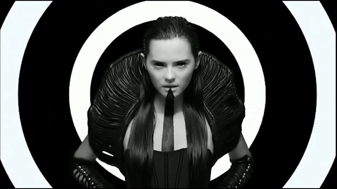 Katya Lee - Goosebumps