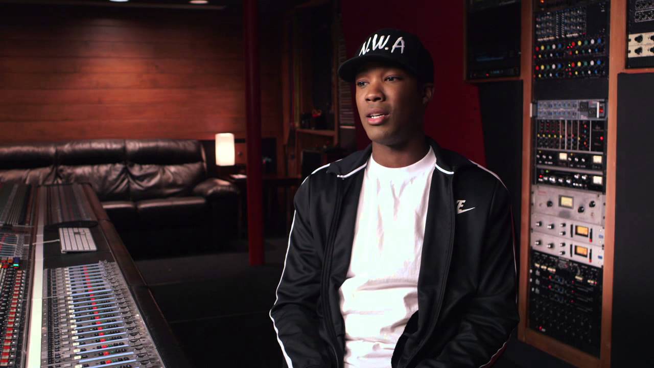Straight Outta Compton Corey Hawkins "Dr. Dre" Behind the Scenes Movie