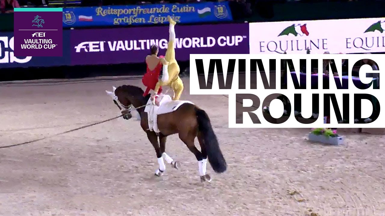 Theresa-Sophie Bresch and Torben Jacobs' technical accuracy | FEI Vaulting World Cup™ Leipzig horseshoe bend