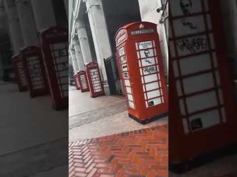 بتمشي في الزمن 
