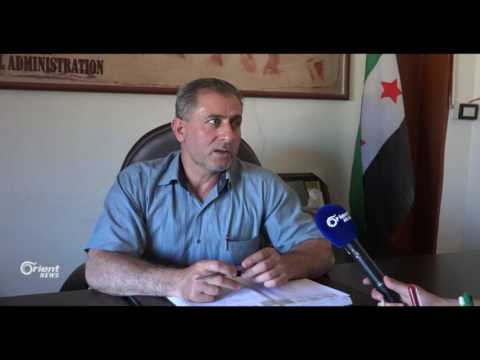 مظاهرة لعزل محافظ القنيطرة أمام مبنى الحكومة المؤقتة