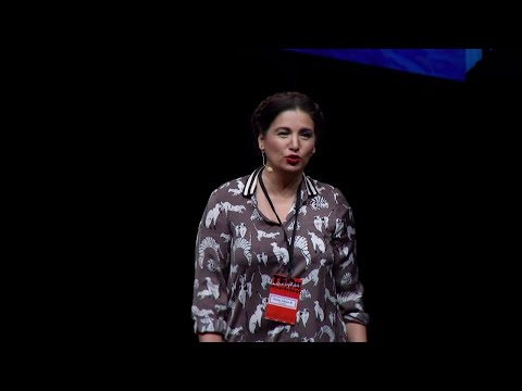 Kelimelerin Gücü | Özlem Alkan K | TEDxHisarSchool