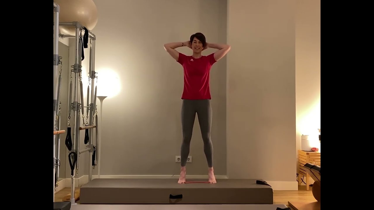 Clase completa de pilates con miniband