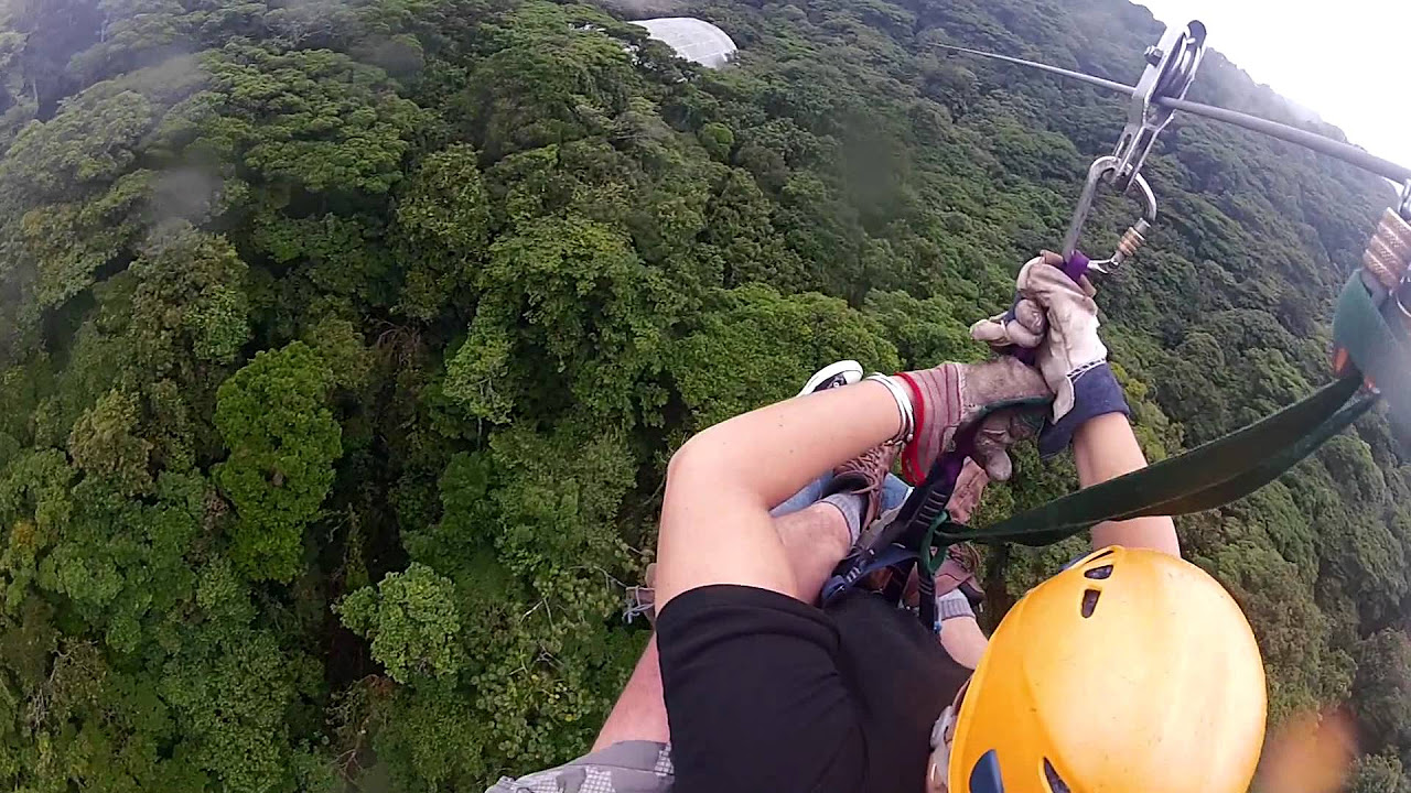 1K Zip line in Costa Rica Monteverde Cloud Forest Wearing my Go Pro Hero2