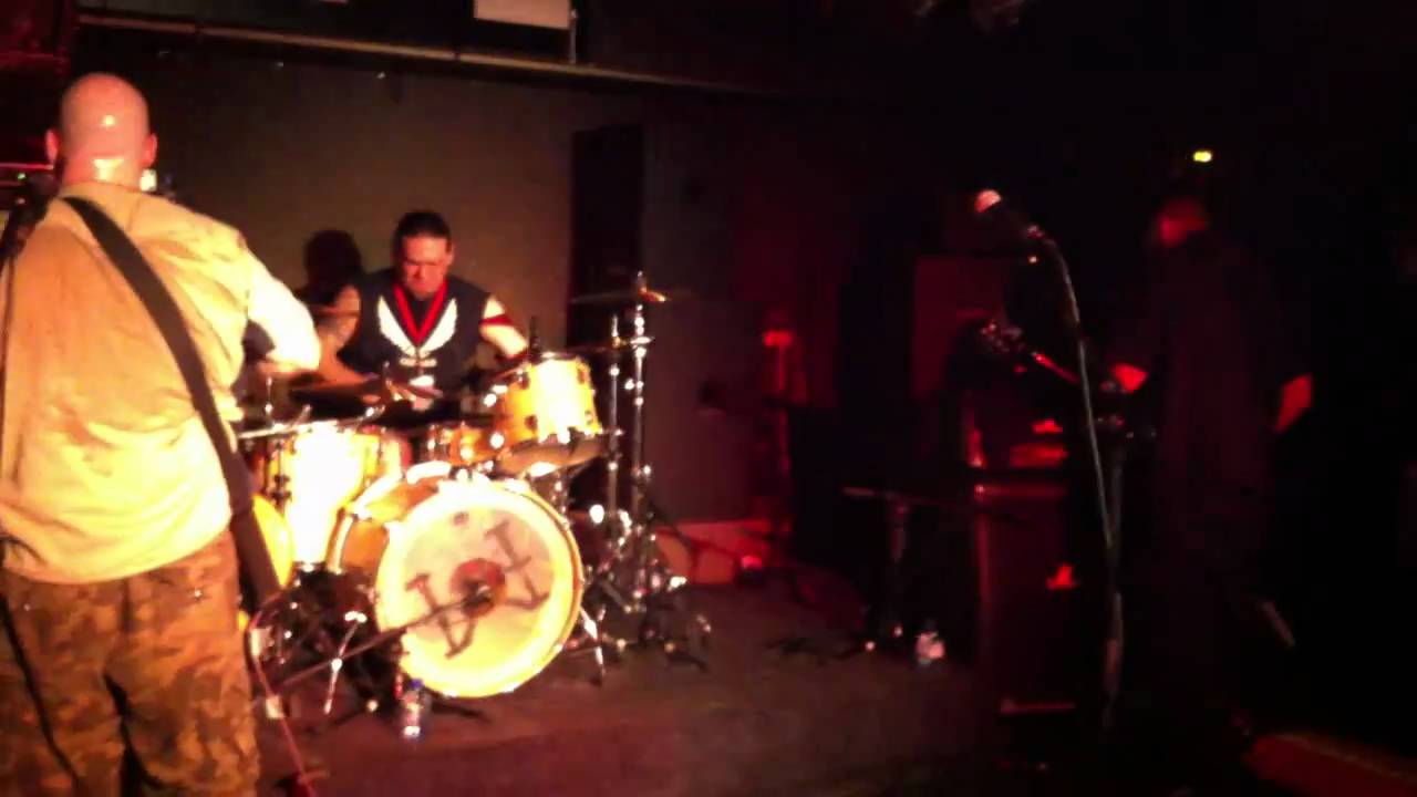 Assista a Pro Pain Drums no YouTube Assista a Pro Pain Drums no YouTube