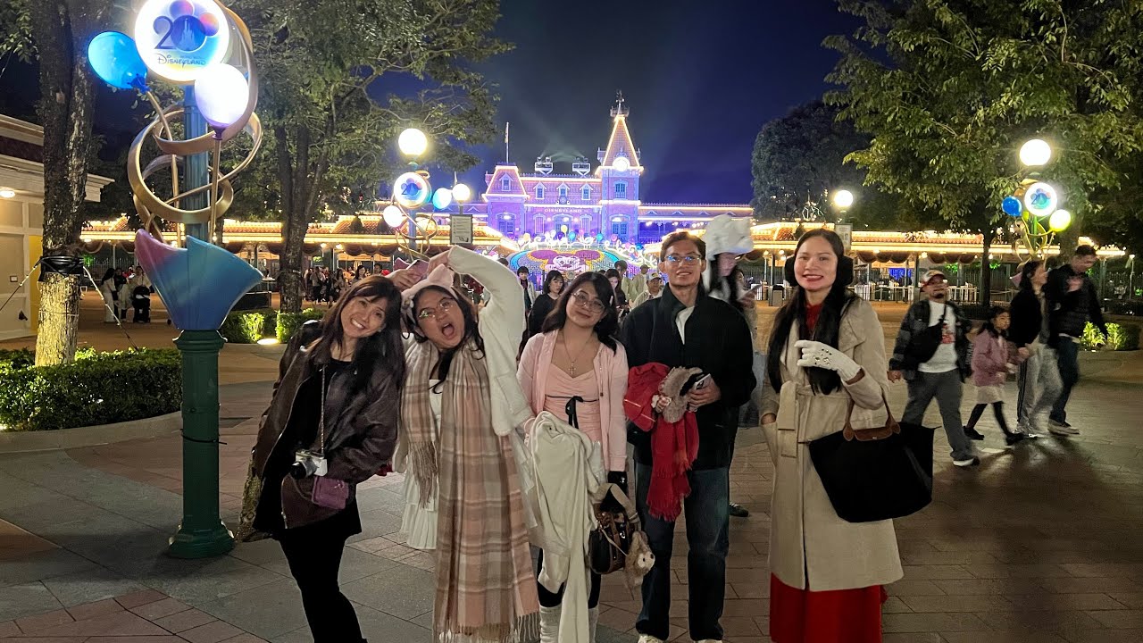 HK Disney day! Rode Winnie the Pooh, Frozen Ever After, and Playhouse in the Woods—pure magic! Yay