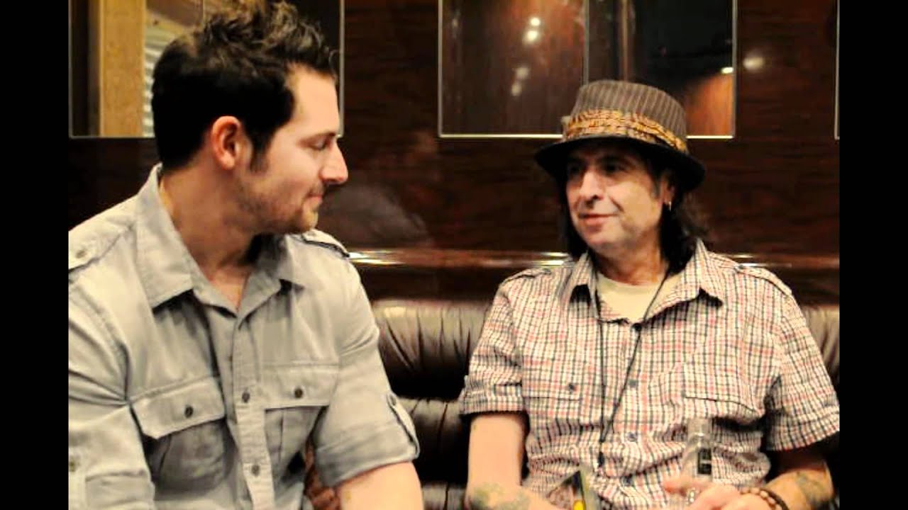 Motörhead Interview with Guitarist Phil Campbell On The Tour Bus at Gigantour 2012