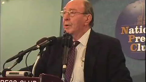 Edgar Mitchell on UFOs at Press Conference