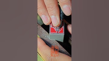Thumbnail of When I turn the Song Huizong in the painting of playing Qin (a traditional Chinese musical instrume