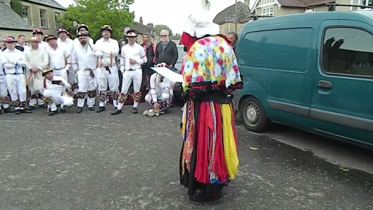 Jingy Wells's Fiddle Returned to Bampton Morris