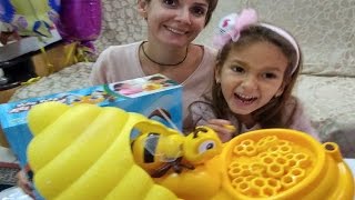 Vız vız arı oyuncak kutusu açtık , eğlenceli çocuk videosu , toys unboxing