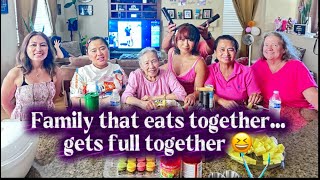 Family that eats together gets full together