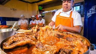 The Ultimate MEXICAN STREET FOOD TACOS Tour of Mexico City! (ft. La Ruta de la Garnacha) screenshot 4