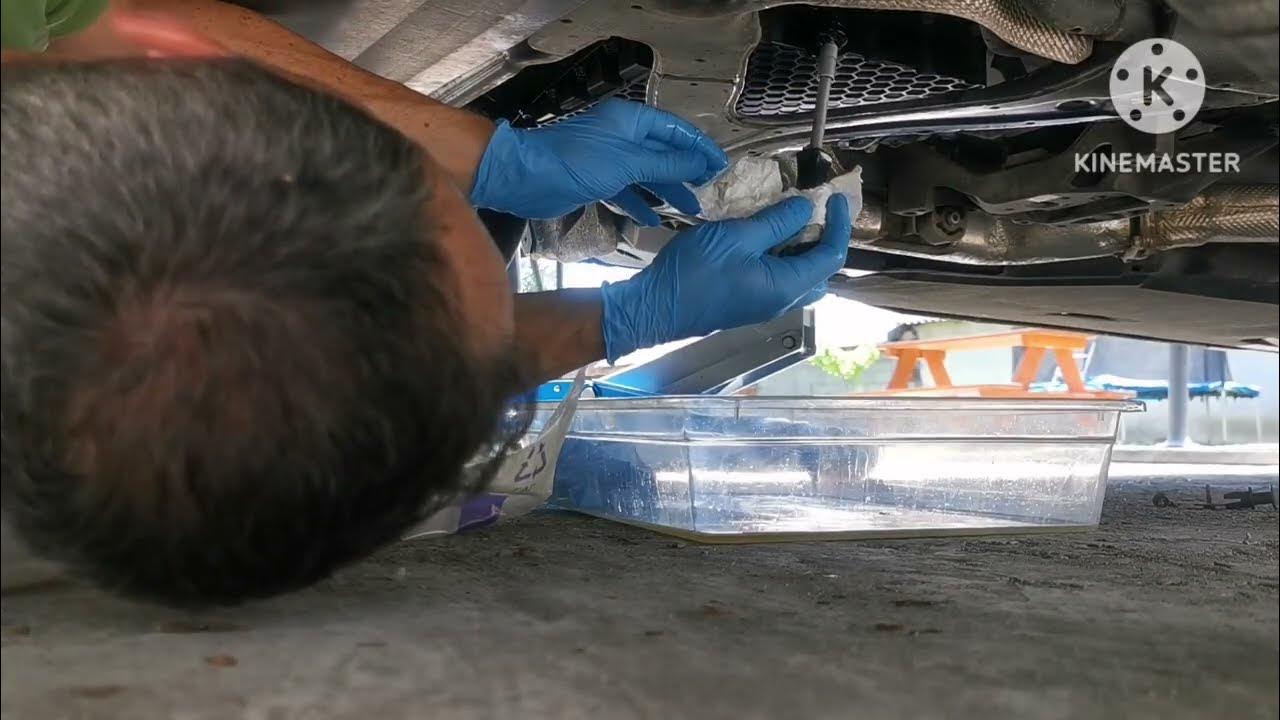 Audi A4 B9, 2017, DSG oil change - YouTube