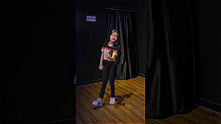 Meri_🌺 mummy nu pasand nahin tu dance 🫶💙 alight motion editing #xmlprese #alightmotion #hindi_songs