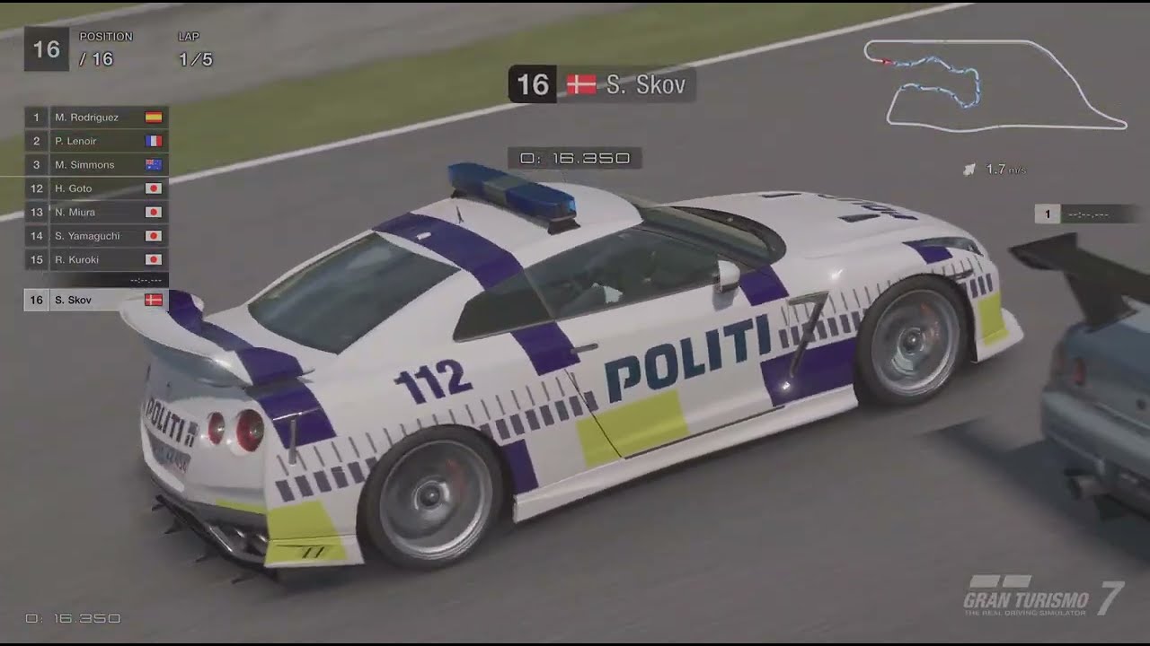 GT7 Nissan GT-R Cup  dp. Forest in danish police car.