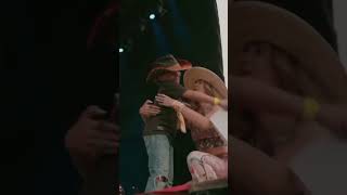 Young fan surprises Lainey Wilson #shorts  #concert #quebec #performance #country #laineywilson