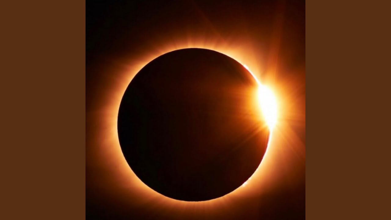 Total Solar Eclipse adlı videoyu YouTube'da izle Total Solar Eclipse adlı videoyu YouTube'da izle