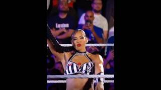 bEST referee ever #biancabelair #wwe
