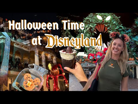 Halloween is here at Disneyland 🎃VLOG🎃