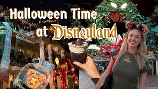 Halloween is here at Disneyland 🎃VLOG🎃