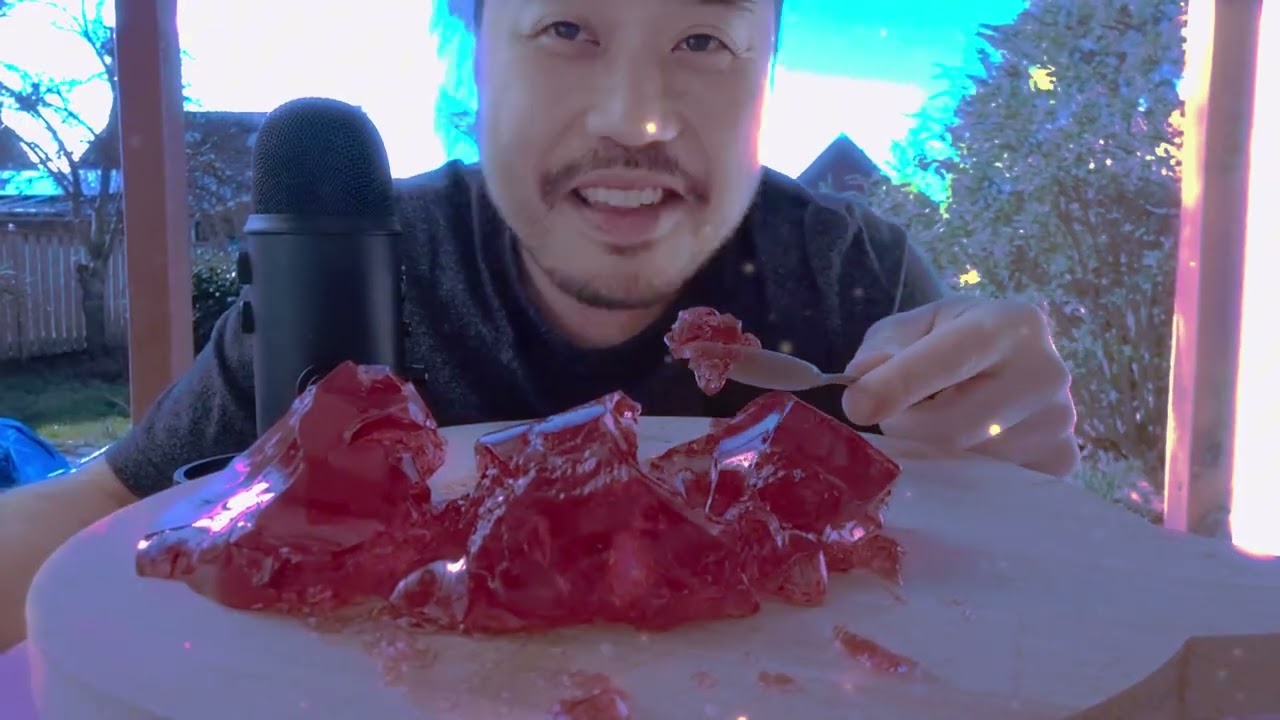 ASMR Dr. Oetker Giant Raspberry Jelly - Eating Sounds