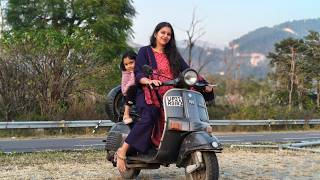 Barefoot Girl With Ghungroo Kickstart & Rides Bajaj Chetak With Her Daughter