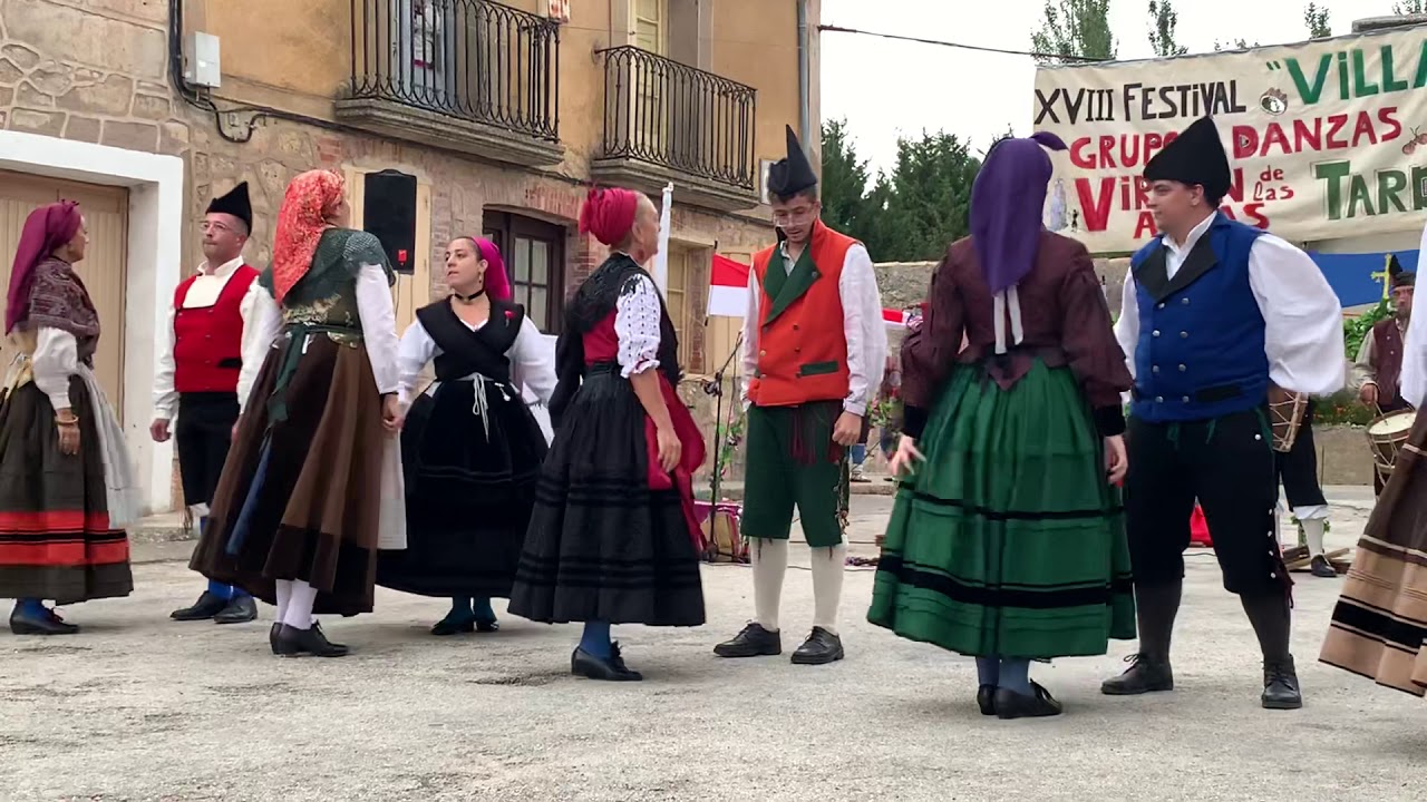 A lo suelto y l.lixera la Güeria Urbies, en Tardajos-Burgos