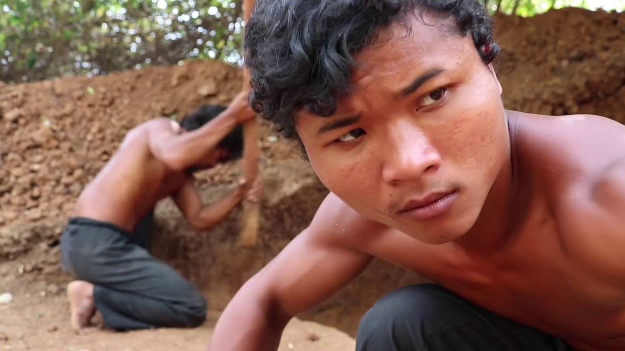 Build House underground Using wood   Primitive technology , Building Skill