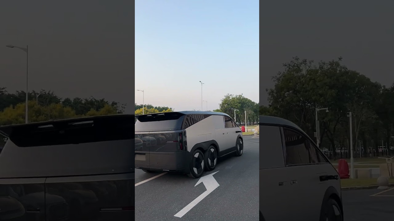 XPENG AEROHT's Land Aircraft Carrier: The Future of Flying Cars! 