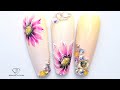 Floral nail art. Summer flowers nails. Pink flower nail art.